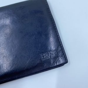 HUGO BOSS WALLET — Black leather
